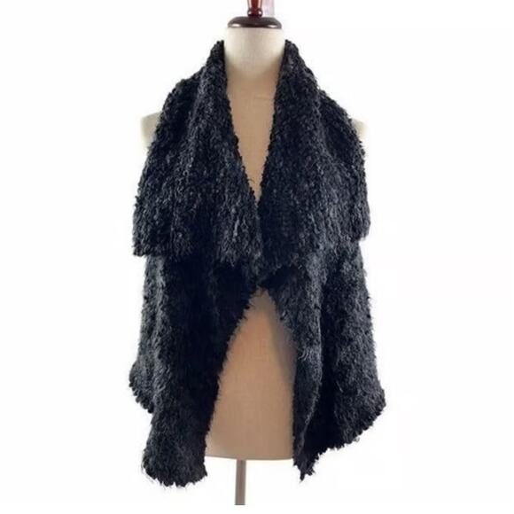 Women's L/XL Draped Chunky Faux Fur Vest Black Fall Winter Boutique - Picture 2 of 7